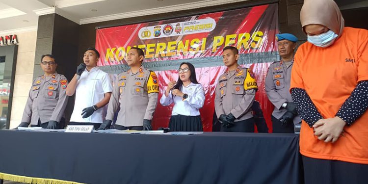 Polres Tulungagung Ungkap Kasus Investasi Lelang Emas Fiktif Senilai 5 Miliar