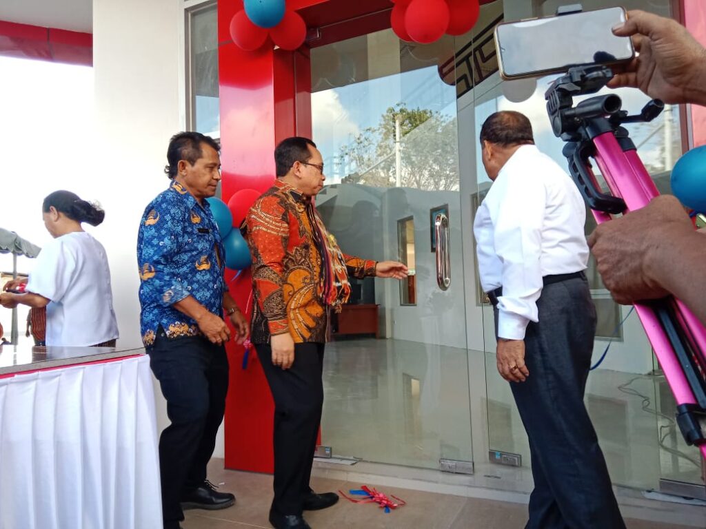 Gedung Perpustakaan Malaka Kebanggaan Warga Masa Ini