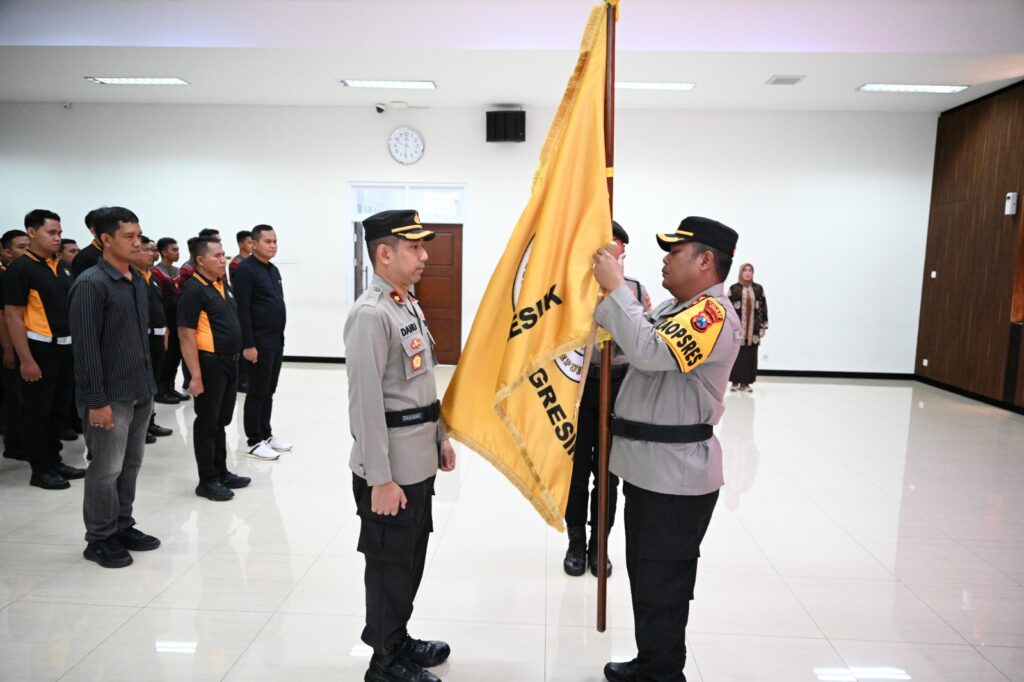 Kapolres Gresik AKBP Arief Kurniawan Kukuhkan Komite Olahraga Polri di Mapolres Gresik